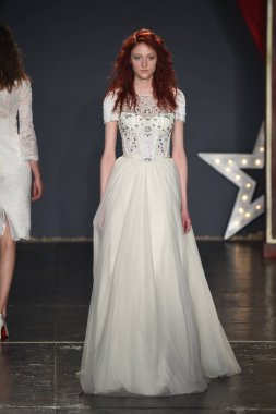 Jenny Packham gelinlik koleksiyonu