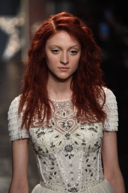 Jenny Packham gelinlik koleksiyonu