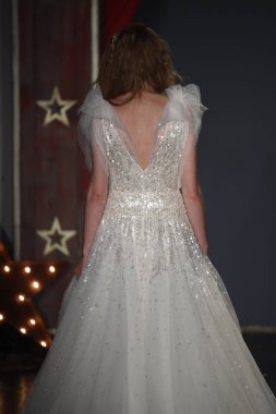 Jenny Packham gelinlik koleksiyonu