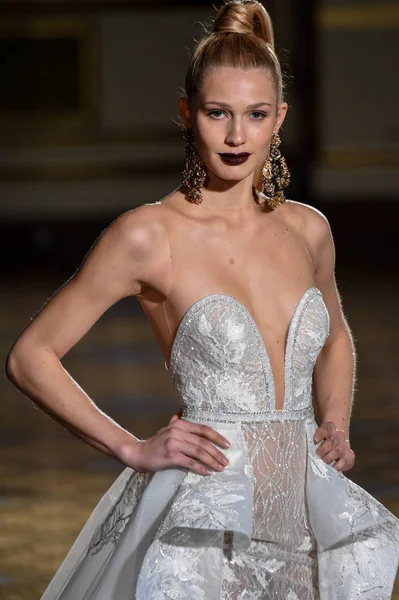 Berta Runway show — Stock Photo, Image