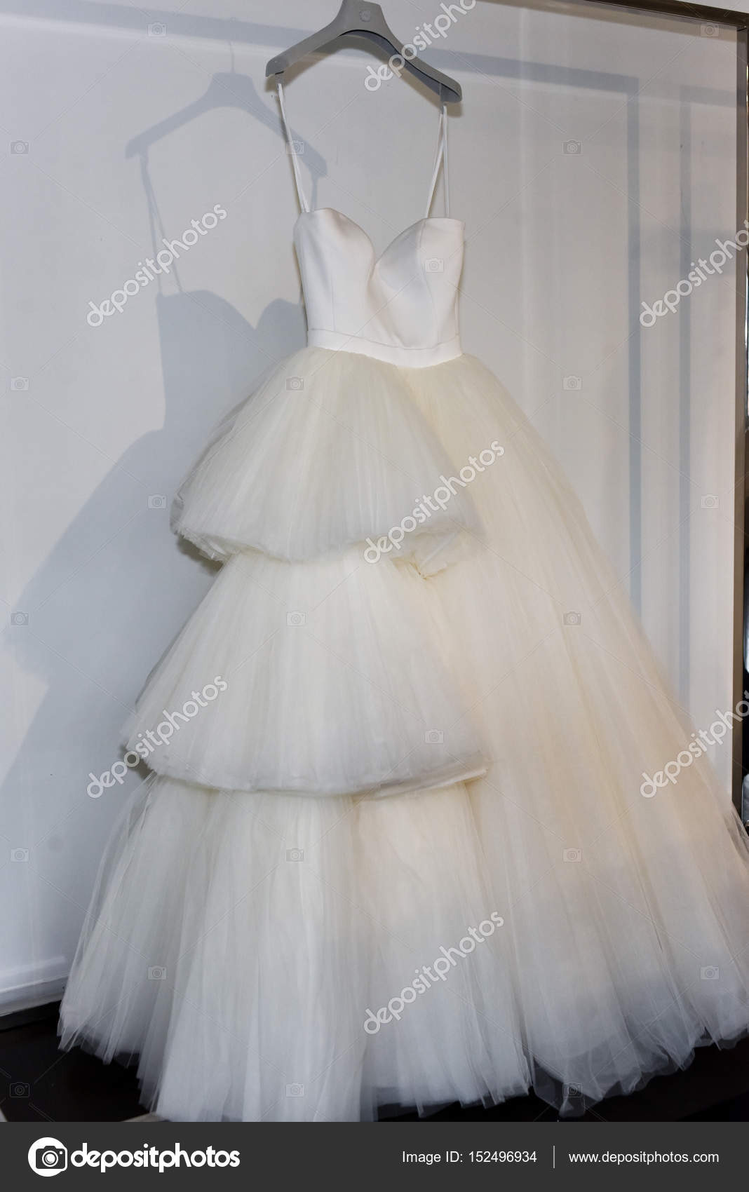 Bridal Dress During The Viktor And Rolf Mariage Collection Presentation Stock Editorial Photo C Fashionstock