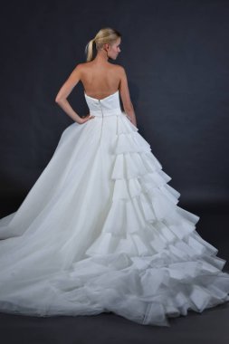 Viktor ve Rolf Mariage koleksiyon sunumu