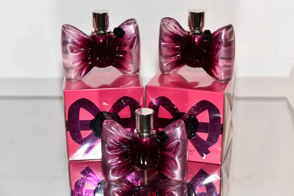 New Bonbon For Women parfum — Stock Photo, Image