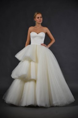 Viktor ve Rolf Mariage koleksiyon sunumu