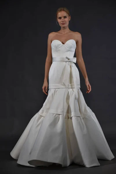 Viktor and Rolf Mariage collection presentation — Stock Photo, Image