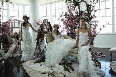 Marchesa Couture gelin sunu