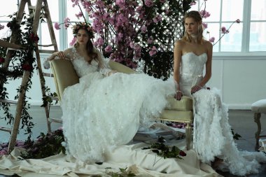 Marchesa Couture gelin sunu