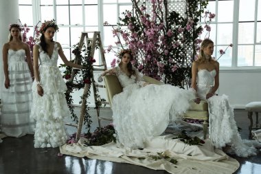 Marchesa Couture gelin sunu