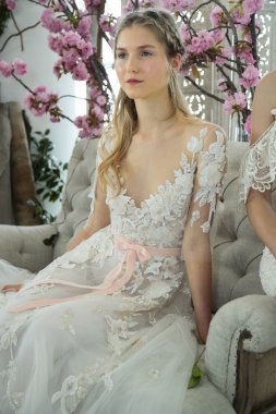 Marchesa Couture gelin sunu 
