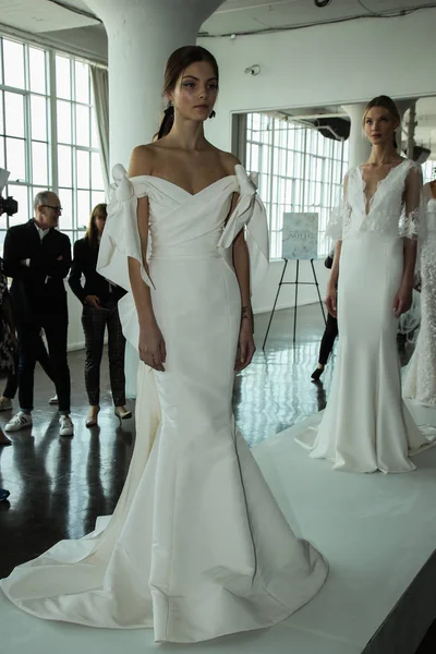 Marchesa Couture Bridal presentatie — Stockfoto