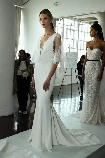 Marchesa Couture brud presentation — Stockfoto