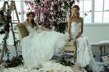 Marchesa Couture gelin sunu