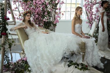 Marchesa Couture gelin sunu 