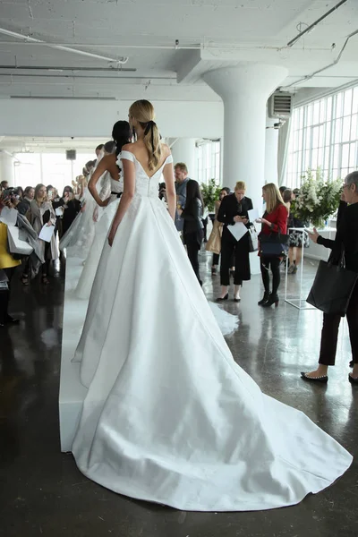 Marchesa Couture Bridal presentatie — Stockfoto