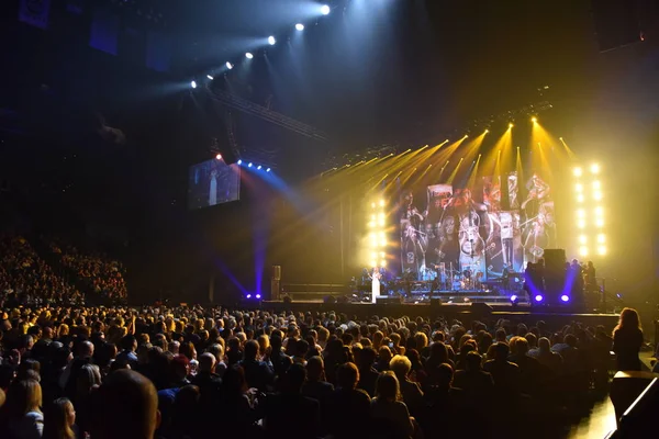 Viktor Drobysh-50e jaar verjaardag concert — Stockfoto