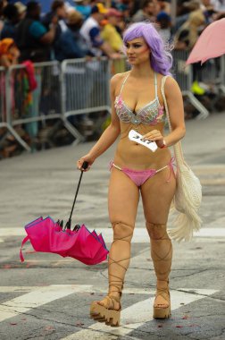 35 yıllık Mermaid Parade