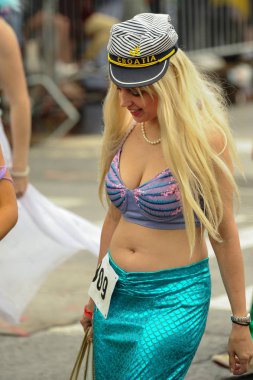 35 yıllık Mermaid Parade
