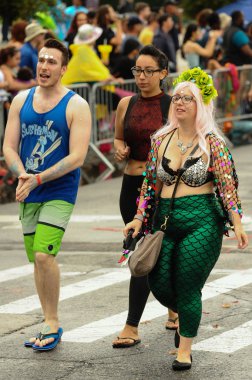 35 yıllık Mermaid Parade