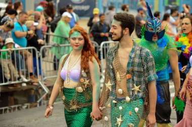 35 yıllık Mermaid Parade