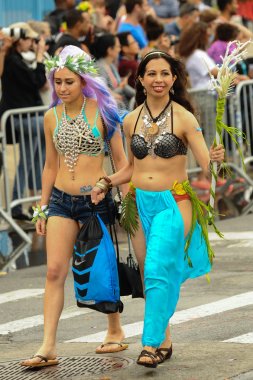 35 yıllık Mermaid Parade