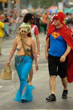35 yıllık Mermaid Parade