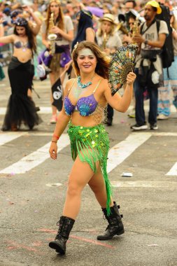  35 yıllık Mermaid Parade 