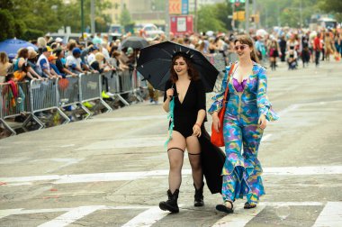  35 yıllık Mermaid Parade 