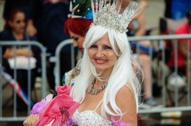  35 yıllık Mermaid Parade