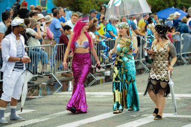  35 yıllık Mermaid Parade