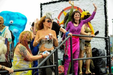  35 yıllık Mermaid Parade
