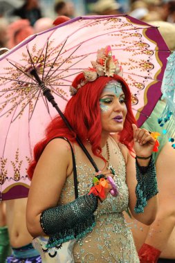 35 yıllık Mermaid Parade