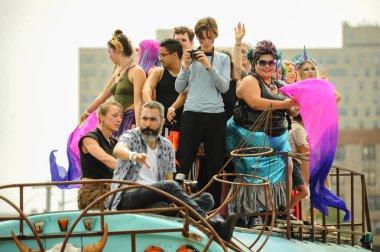 35 yıllık Mermaid Parade