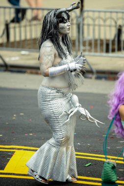 35 yıllık Mermaid Parade