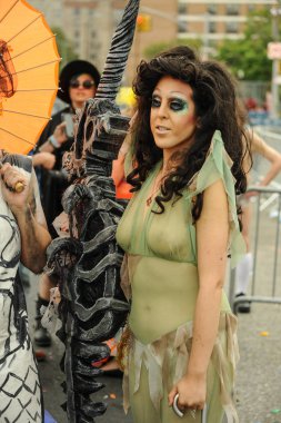 35 yıllık Mermaid Parade