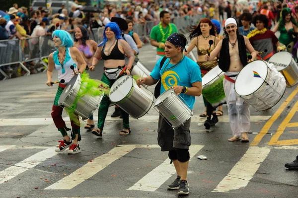 The 35th Annual Mermaid Parade — Stock Photo, Image