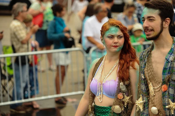 35 yıllık Mermaid Parade — Stok fotoğraf