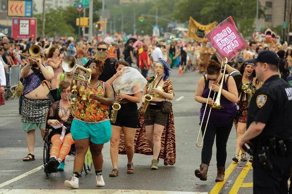 35 yıllık Mermaid Parade — Stok fotoğraf