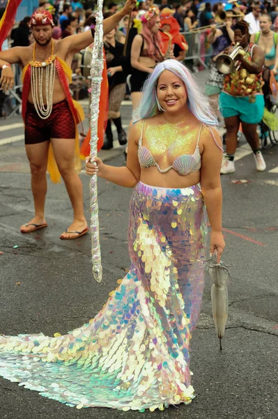 The 35th Annual Mermaid Parade — Stock Photo, Image
