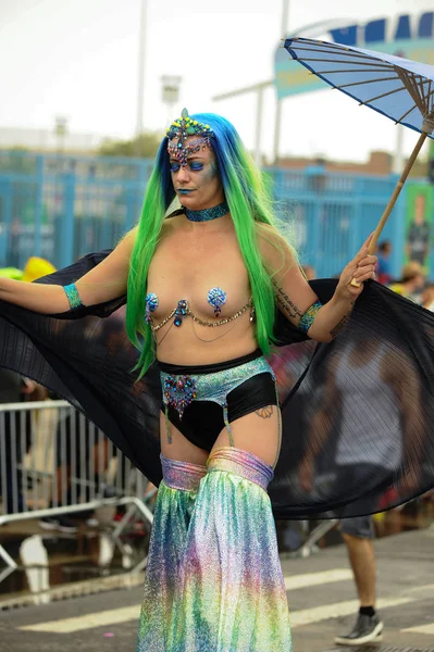 The 35th Annual Mermaid Parade — Stock Photo, Image