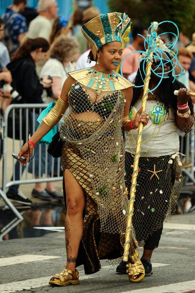 The 35th Annual Mermaid Parade — Stock Photo, Image