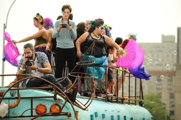 El 35º Desfile Anual de Sirenas — Foto de Stock