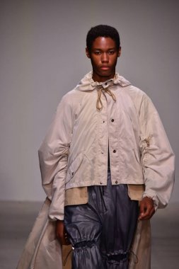 Feng Chen Wang pist gösterinin