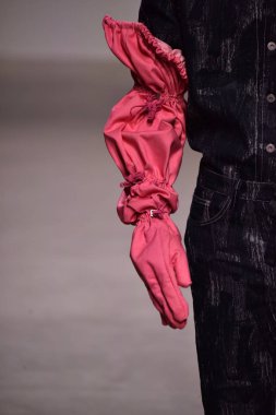 Feng Chen Wang pist gösterinin