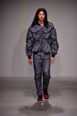 Feng Chen Wang pist gösterinin