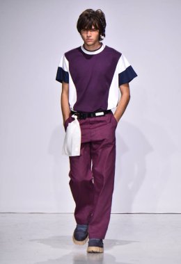  Patrik Ervell göster 