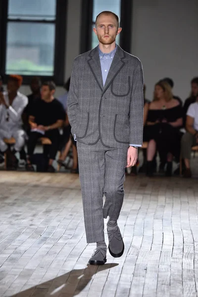 N. Hoolywood pist, Nyfw