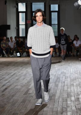 N. Hoolywood pist, Nyfw