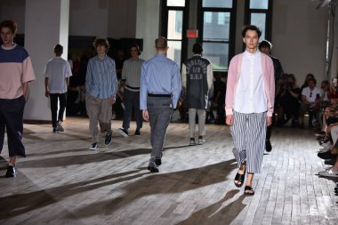  N. Hoolywood pist, Nyfw