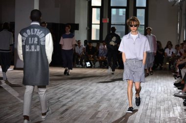  N. Hoolywood pist, Nyfw