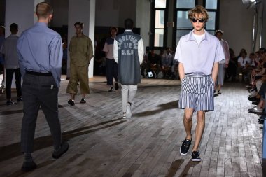  N. Hoolywood pist, Nyfw